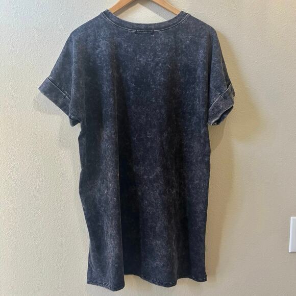 Zenana Acid Wash Rolled Cuff Oversized Pullover Tee - Picture 7 of 8